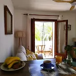 Buganvilla Pool Διαμέρισμα *