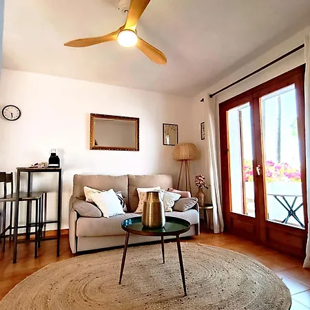 Buganvilla Pool Apartment Muntanya la Sella