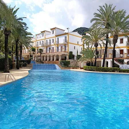 Buganvilla Pool
